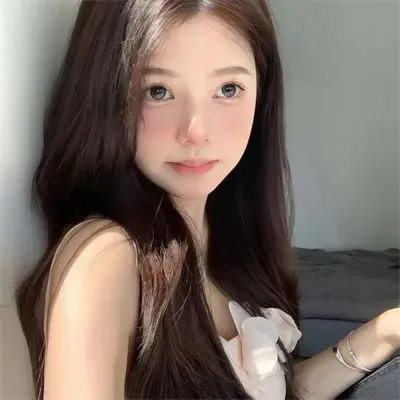 天空中的露西
